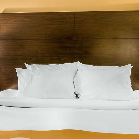 Quality Inn & Suites Houghton Eksteriør billede