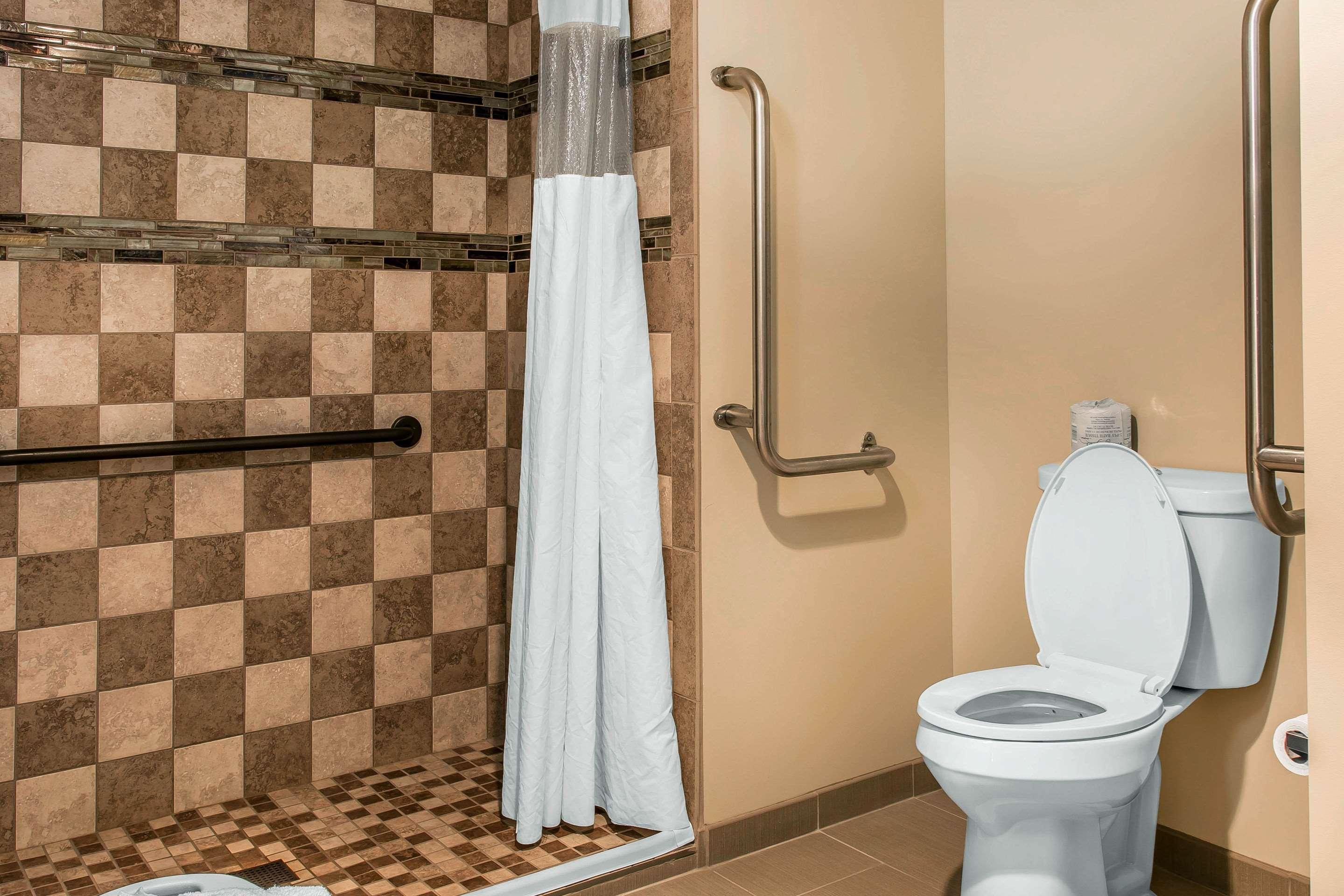 Quality Inn & Suites Houghton Eksteriør billede