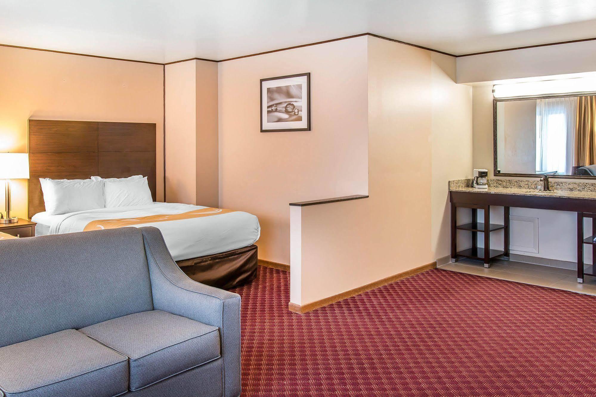 Quality Inn & Suites Houghton Eksteriør billede